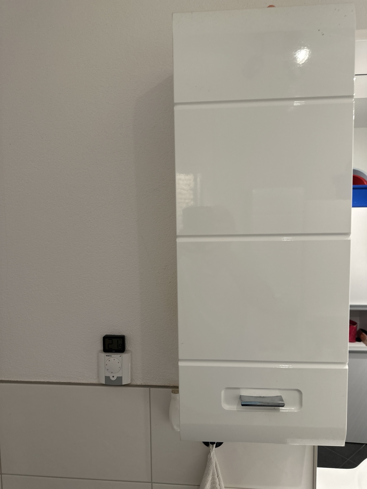 Wandschrank – Bild 1