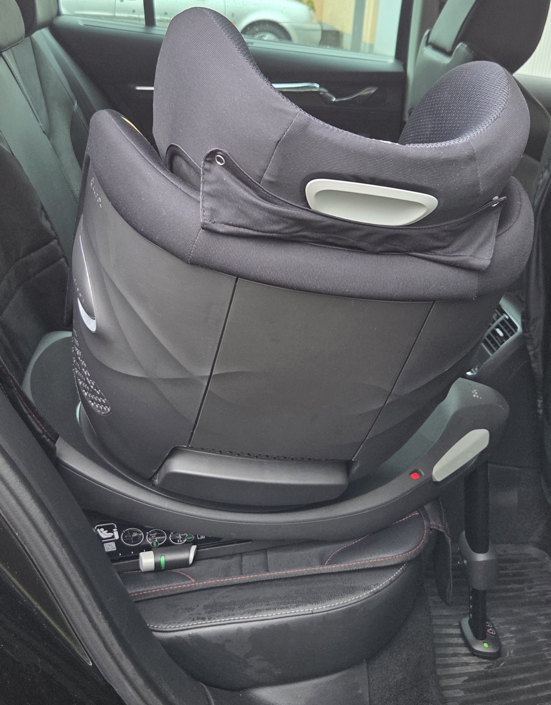 Cybex Sirona Gi i-Size Plus „Moon Black“ "isofix" unfallfrei – Vorschaubild 3